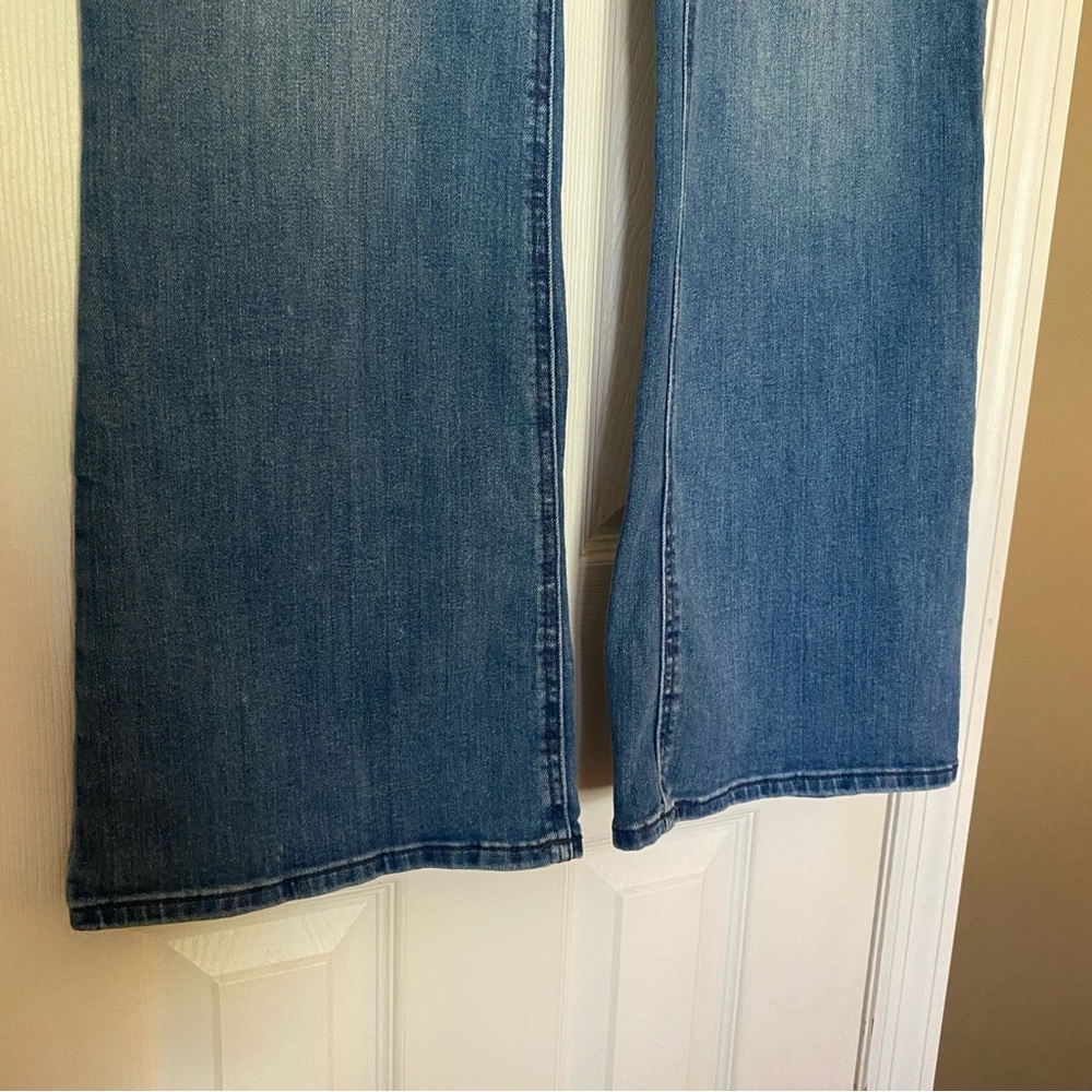 OLD NAVY - high rise flare - Women's Jeans size 14 - Picture 6 of 9